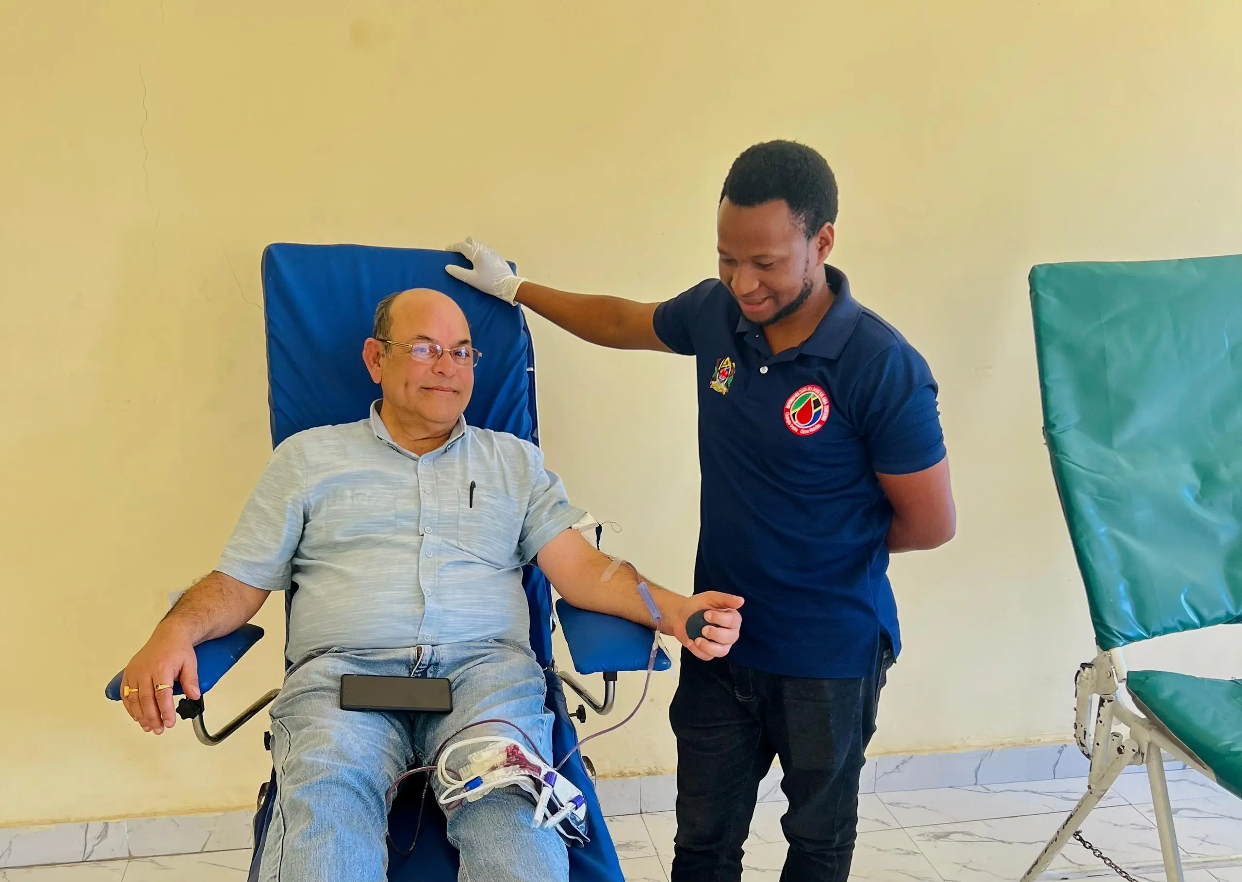 Lake Cement Strengthens Community Commitment with Successful Blood Donation Drive - articlePage.gallery.imageAlt 3